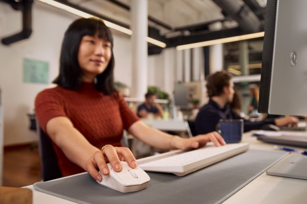 HP Multi-Device Dual-Mode Mouse and Keyboard Combo 490C toetsenb