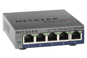 Netgear GS105PE Unmanaged L2 Gigabit Ethernet (10/100/1000) Powe